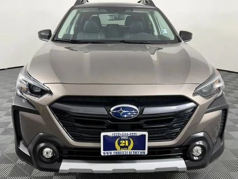 Used 2024 Subaru Outback Limited AWD/4WD image 3