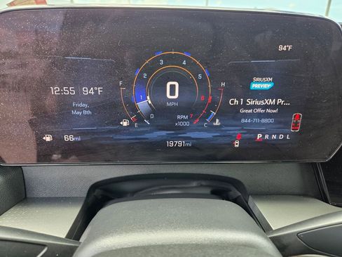 Used 2025 Chevrolet Traverse LT w/ Midnight/Sport Edition FWD image 32