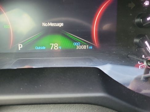 Used 2024 Toyota RAV4 LE FWD image 25