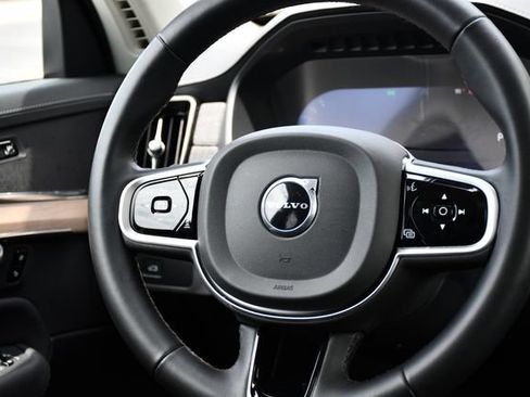 Used 2025 Volvo XC90 B6 Plus AWD/4WD image 22
