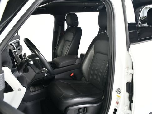 Used 2022 Land Rover Defender 110 X-Dynamic SE AWD/4WD image 31