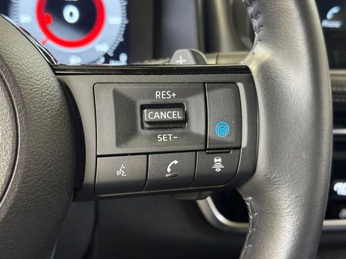 Used 2023 Nissan Rogue Platinum AWD/4WD image 40