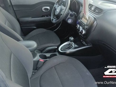 Used 2019 Kia Soul FWD image 3