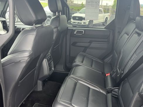 Certified 2025 Ford Bronco Outer Banks AWD/4WD image 11