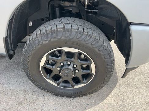 Used 2026 RAM 2500 Laramie AWD/4WD image 16