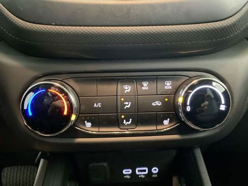 Used 2022 Chevrolet TrailBlazer LT image 40