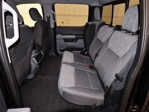 Certified 2024 Ford F450 XLT w/ 360-Degree Camera Package image 16