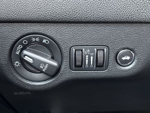 Used 2016 Dodge Charger R/T w/ Navigation & Travel Group image 31