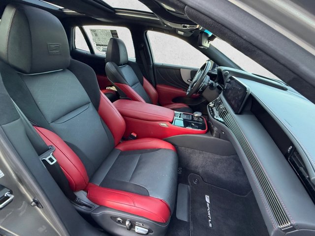 Used 2022 Lexus LS 500 F Sport w/ Accessory Package (Z2) RWD image 22