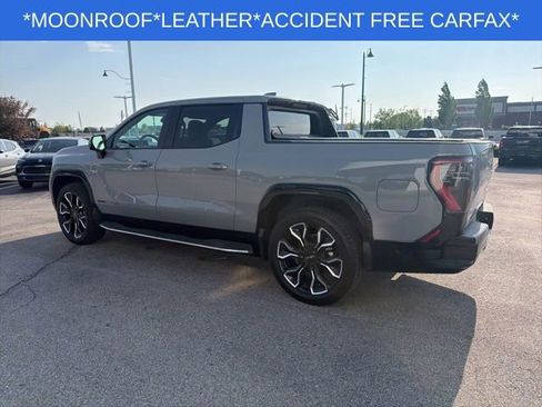 Used 2025 GMC Sierra EV Denali AWD/4WD image 9