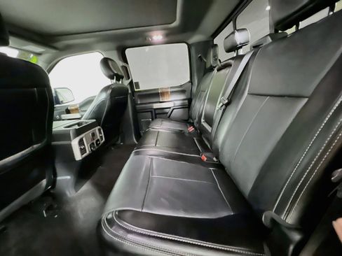 Used 2018 Ford F150 Lariat w/ Equipment Group 502A Luxury RWD image 29