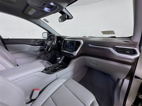 Used 2017 GMC Acadia SLT image 34