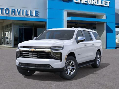 New 2026 Chevrolet Suburban Premier image 6