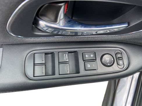 Used 2021 Honda HR-V EX image 7