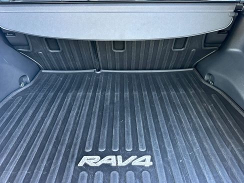 Used 2024 Toyota RAV4 SE w/ Weather & Moonroof Package AWD/4WD image 23