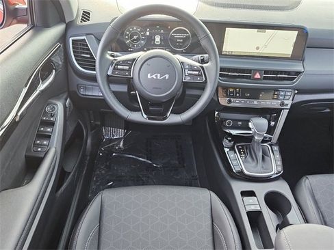 New 2026 Kia Seltos SX image 6