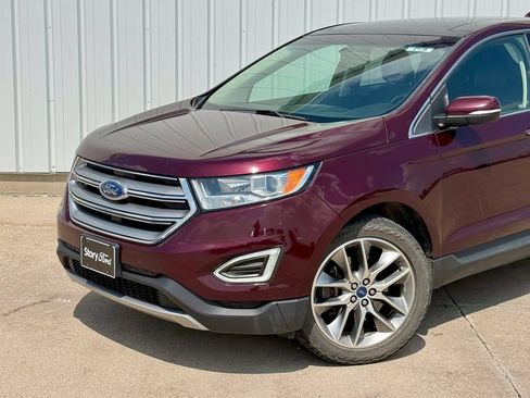 Used 2017 Ford Edge Titanium w/ Equipment Group 301A AWD/4WD image 2