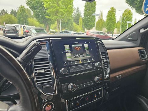 Used 2021 Nissan Titan Platinum Reserve AWD/4WD image 26