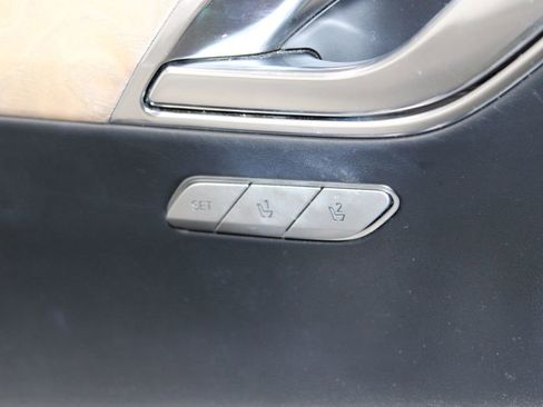 Used 2021 Genesis GV80 2.5T w/ Prestige Package 04 image 27