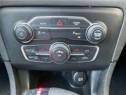 Certified 2023 Dodge Charger SXT image 24