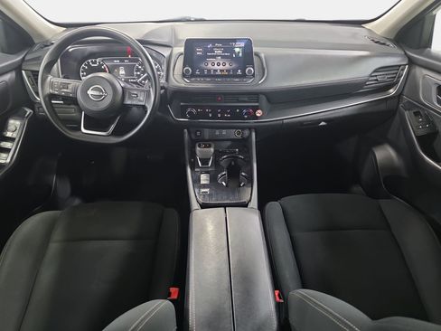Used 2024 Nissan Rogue S FWD image 9