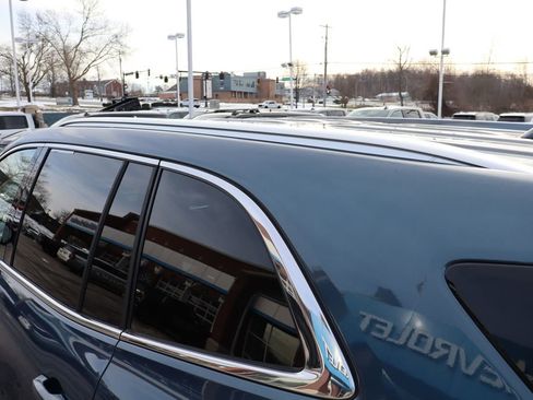 Used 2025 Buick Enclave Preferred image 32