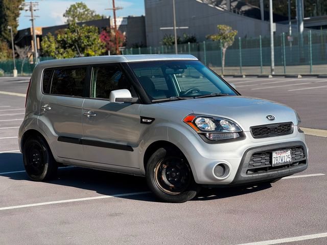 Used 2013 Kia Soul FWD image 18