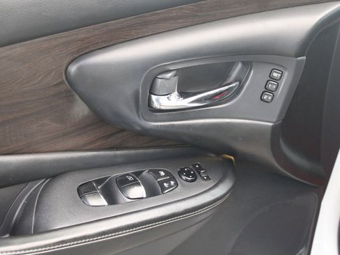 Used 2019 Nissan Murano Platinum w/ Cargo Package image 13