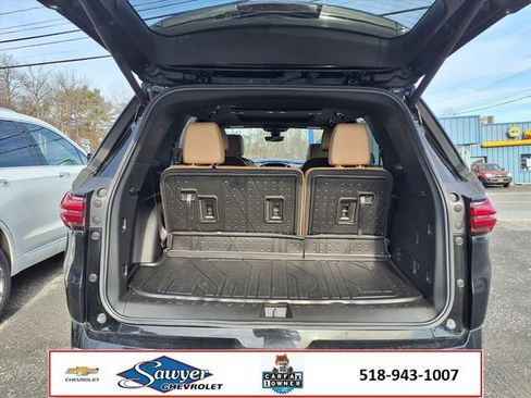 Used 2023 Chevrolet Traverse Premier w/ LPO, Floor Liner Package image 10
