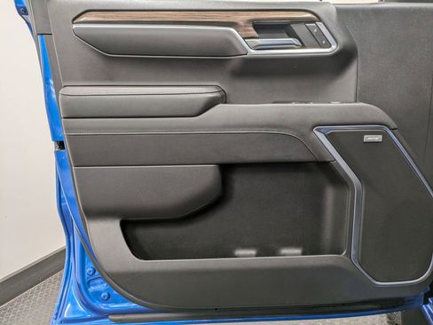 Used 2022 Chevrolet Silverado 1500 RST w/ Convenience Package II image 8