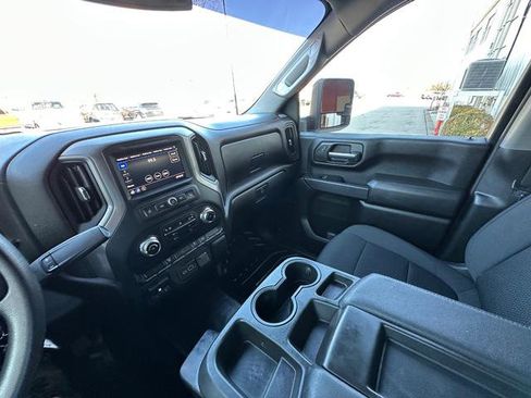 Used 2023 GMC Sierra 3500 Pro w/ Convenience Package image 27