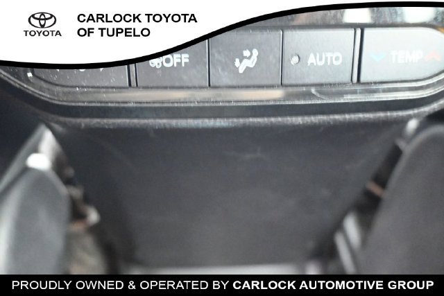 Used 2023 Toyota Highlander LE AWD/4WD image 22