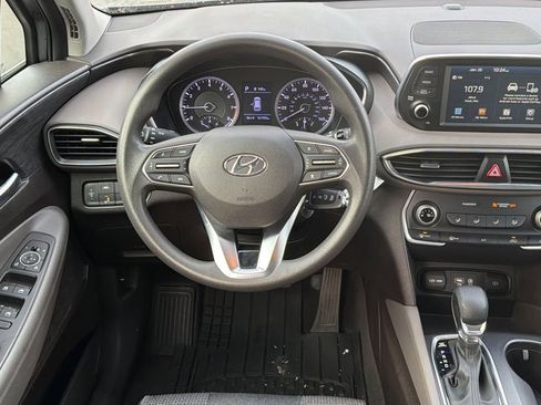 Used 2019 Hyundai Santa Fe SE image 12