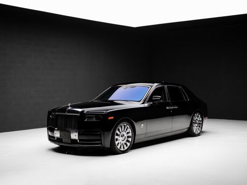 Used 2023 Rolls-Royce Phantom Sedan w/ The Phantom Package RWD image 5