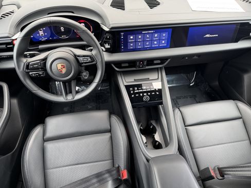 Used 2024 Porsche Macan 4 Electric image 18