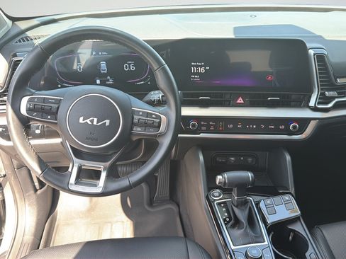 Used 2024 Kia Sportage EX FWD image 38