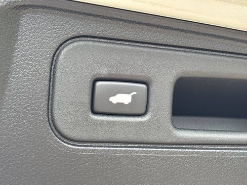 Used 2025 Honda Passport Black Edition image 11