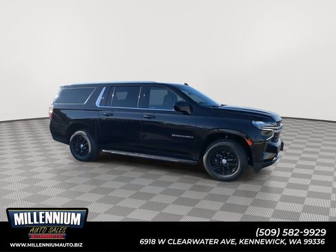 Used 2022 Chevrolet Suburban LS image 1