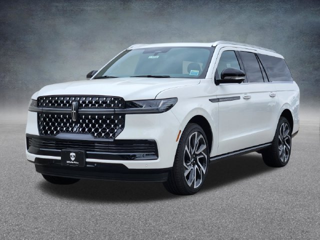New 2027 Lincoln Navigator L Black Label AWD/4WD image 3