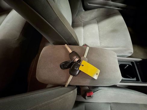 Used 2006 Honda Civic LX image 35