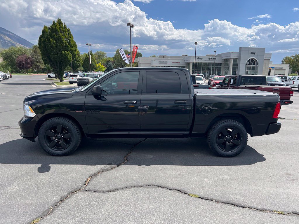 Used 2018 RAM 1500 Express w/ Black Ram 1500 Express Group RWD image 13