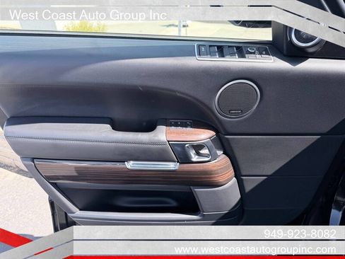 Used 2016 Land Rover Range Rover HSE AWD/4WD image 8