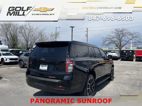 Used 2024 Chevrolet Suburban RST w/ Luxury Package AWD/4WD image 7