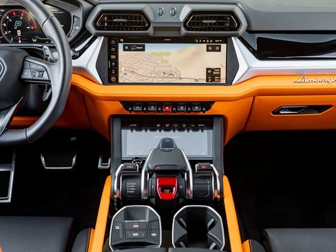 Used 2025 Lamborghini Urus SE AWD/4WD image 19