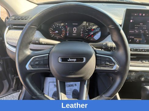 Used 2022 Jeep Compass Latitude image 13