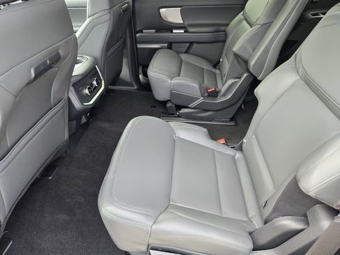 New 2026 Ford Expedition Active image 29