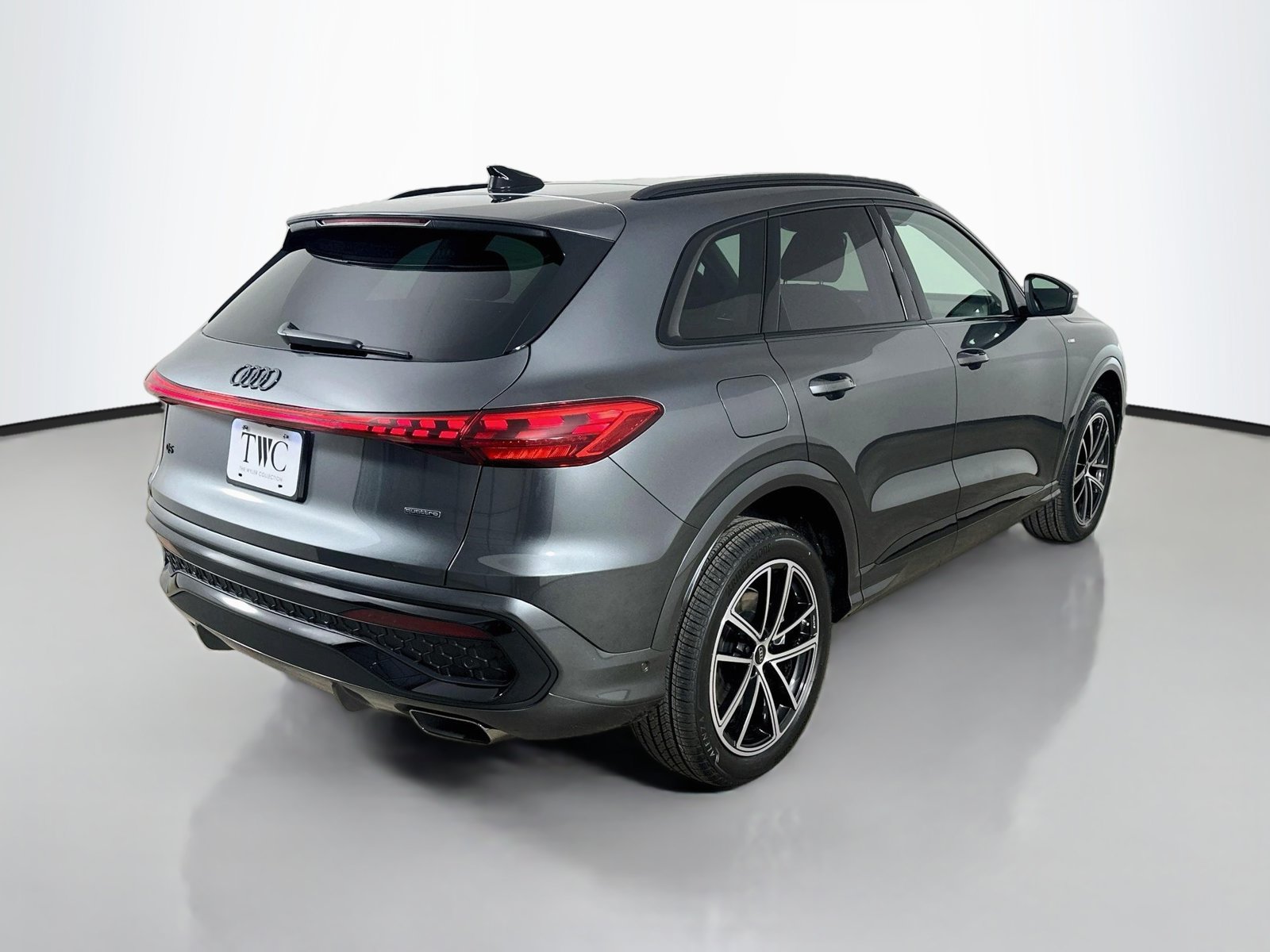 New 2026 Audi Q5 Premium Plus AWD/4WD image 5