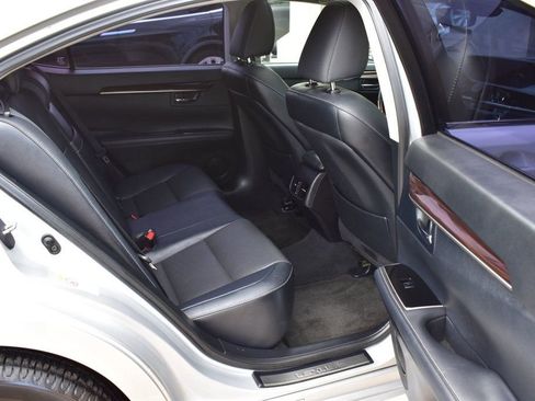 Used 2017 Lexus ES 350 w/ Premium Package image 21