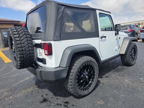 Used 2016 Jeep Wrangler Sport image 5