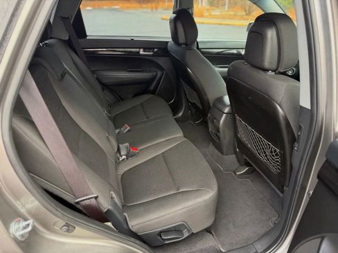 Used 2014 Kia Sorento LX AWD/4WD image 29